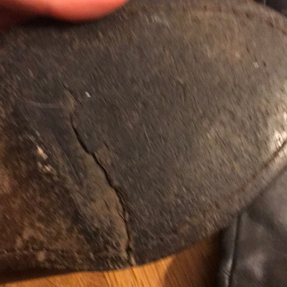 Boots - Picture 3 of 4